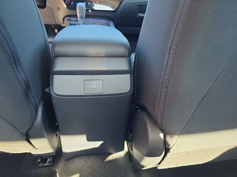 New 2026 Nissan Sentra SV w/ SV Convenience Package FWD image 13