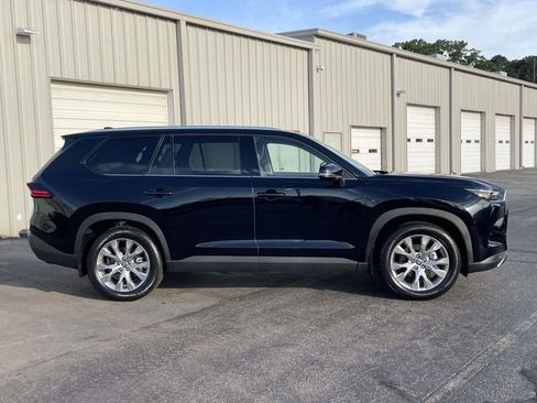 Used 2026 Toyota Grand Highlander AWD Hybrid image 12