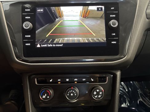 Used 2024 Volkswagen Tiguan Wolfsburg Edition FWD image 18
