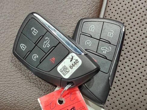 Used 2023 GMC Sierra 1500 Denali AWD/4WD image 18