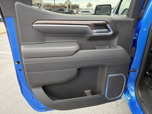 Used 2025 Chevrolet Silverado 1500 LT AWD/4WD image 21
