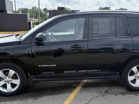 Used 2014 Jeep Compass Sport w/ Power Value Group FWD image 4