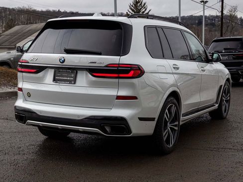 Used 2026 BMW X7 xDrive40i image 4