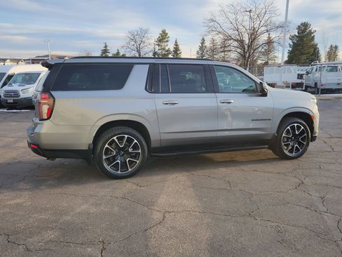 Used 2023 Chevrolet Suburban RST w/ Luxury Package image 13