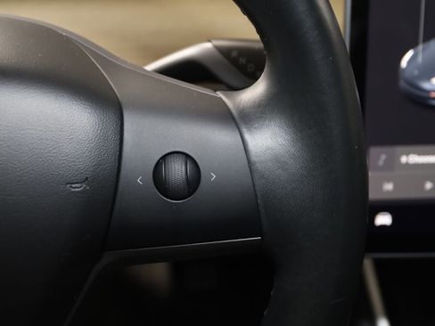 Used 2018 Tesla Model 3 Long Range image 37