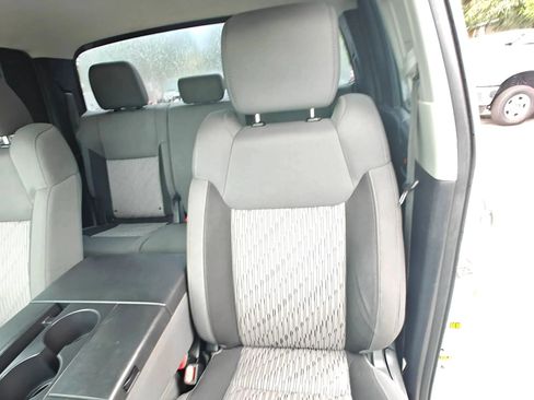 Used 2016 Toyota Tundra SR w/ Tow Package RWD image 30
