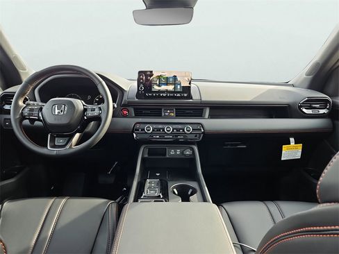 New 2025 Honda Pilot TrailSport image 8