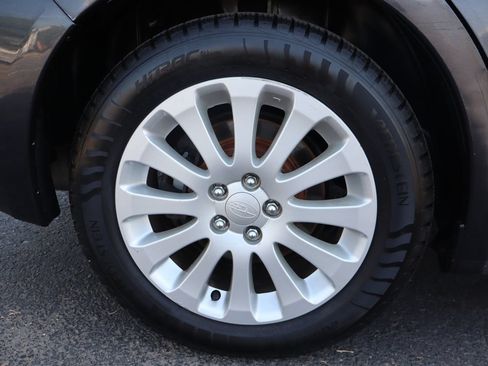 Used 2010 Subaru Impreza 2.5i Premium AWD/4WD image 43