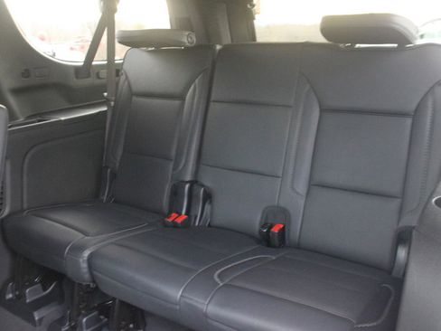 Used 2025 GMC Yukon XL Denali image 37