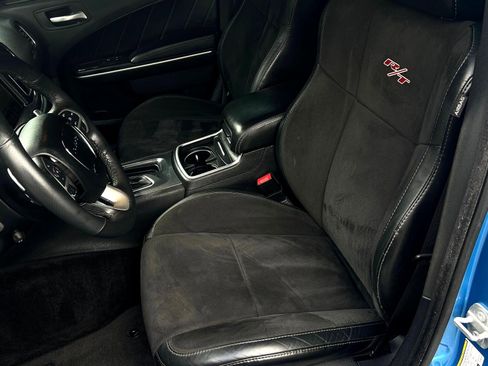Used 2016 Dodge Charger R/T image 40
