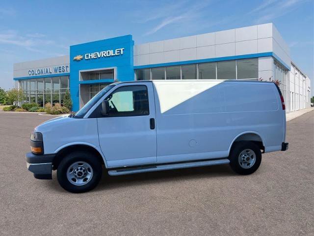 Used 2025 GMC Savana 2500 w/ Driver Convenience Package RWD image 8