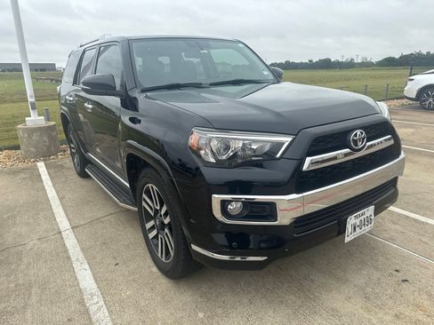 Used 2018 Toyota 4Runner Limited RWD image 2