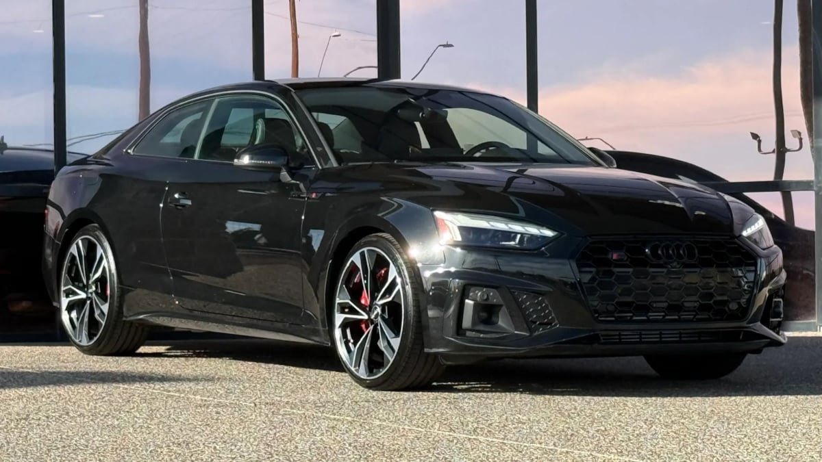 Used 2023 Audi S5 Premium Plus w/ Premium Plus AWD/4WD image 16