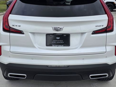 Certified 2025 Cadillac XT4 Premium Luxury w/ Cold Weather Package FWD image 10