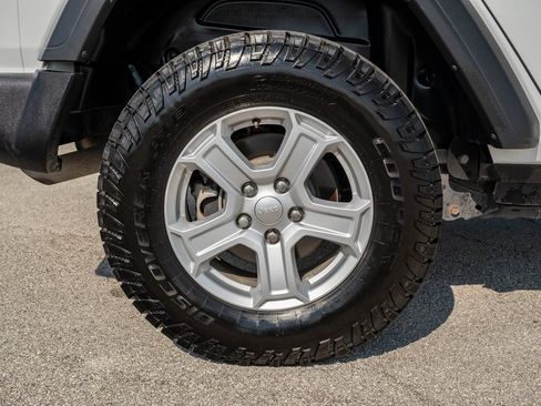 Used 2021 Jeep Wrangler Unlimited Sport S image 9