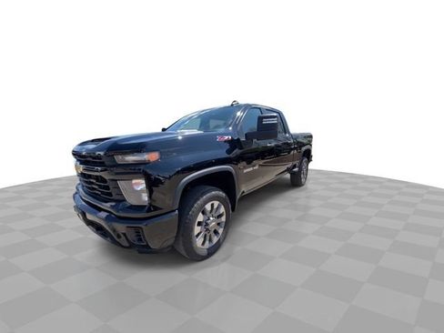 Used 2024 Chevrolet Silverado 2500 Custom w/ Custom Value Package AWD/4WD image 6