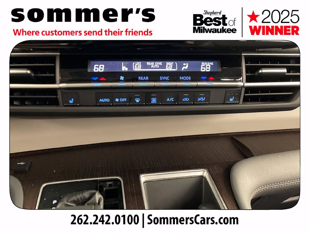 Used 2022 Toyota Sienna XLE FWD image 16