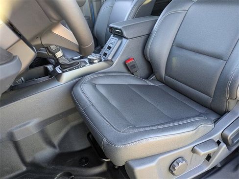 New 2026 Ford Bronco Badlands image 17