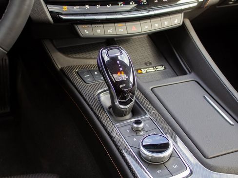 Used 2025 Cadillac CT5 V image 21