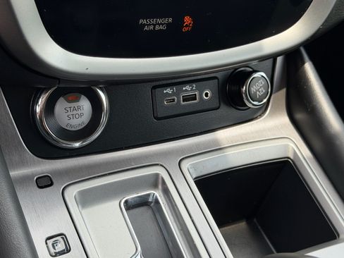 Used 2024 Nissan Murano SV w/ SV Midnight Edition Package FWD image 23