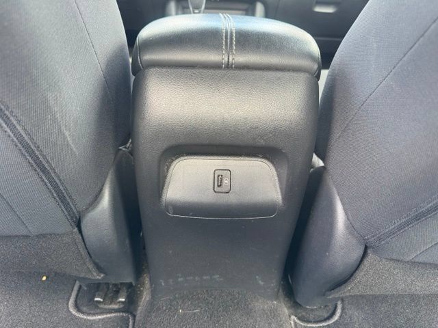 Used 2020 Nissan Sentra SV w/ Trunk Package FWD image 17