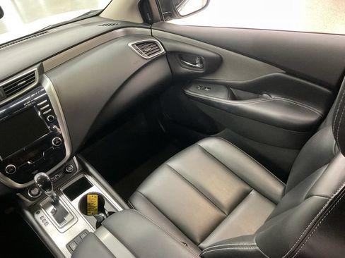 Used 2024 Nissan Murano SV w/ SV Midnight Edition Package AWD/4WD image 17
