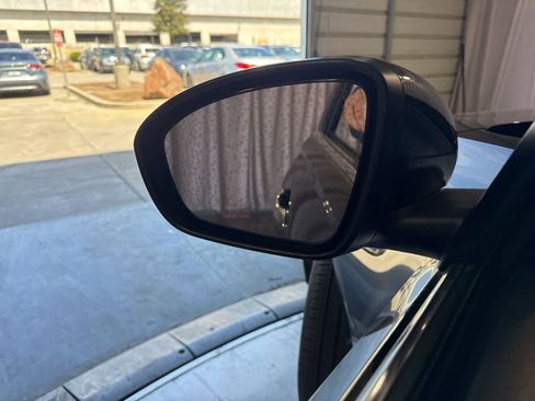 Used 2025 Nissan Altima 2.5 SV FWD image 18