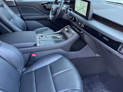 New 2025 Lincoln Aviator Reserve image 16