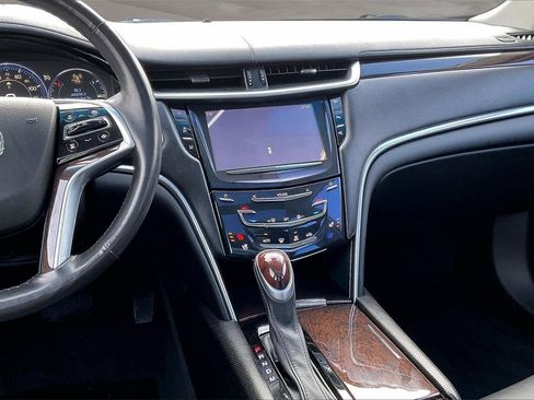 Used 2014 Cadillac XTS Premium image 9