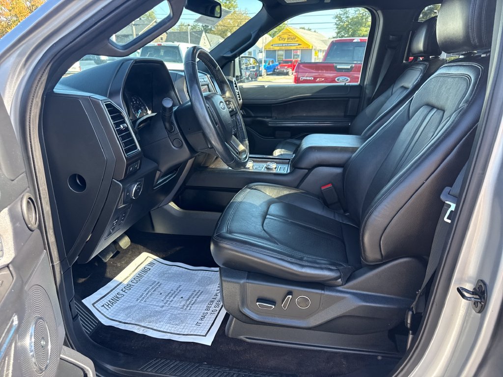 Used 2020 Ford Expedition Limited w/ Equipment Group 302A AWD/4WD image 27