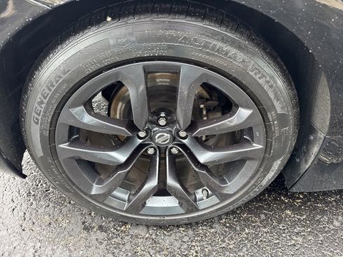 Used 2018 Nissan 370Z Touring RWD image 18