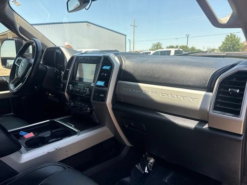 Used 2021 Ford F250 Lariat AWD/4WD image 41