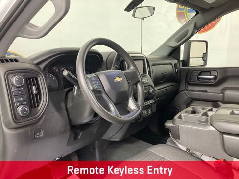 Used 2022 Chevrolet Silverado 2500 Custom w/ Custom Convenience Package AWD/4WD image 13