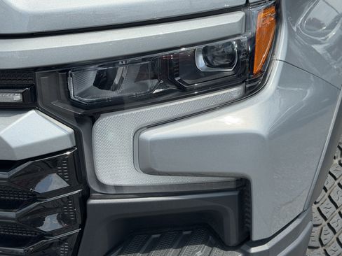 Used 2024 Chevrolet Silverado 1500 ZR2 w/ ZR2 Bison Edition AWD/4WD image 6