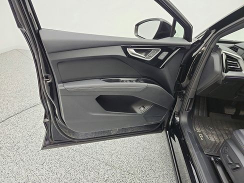 Used 2023 Audi Q4 e-tron Premium Plus w/ Premium Plus image 14