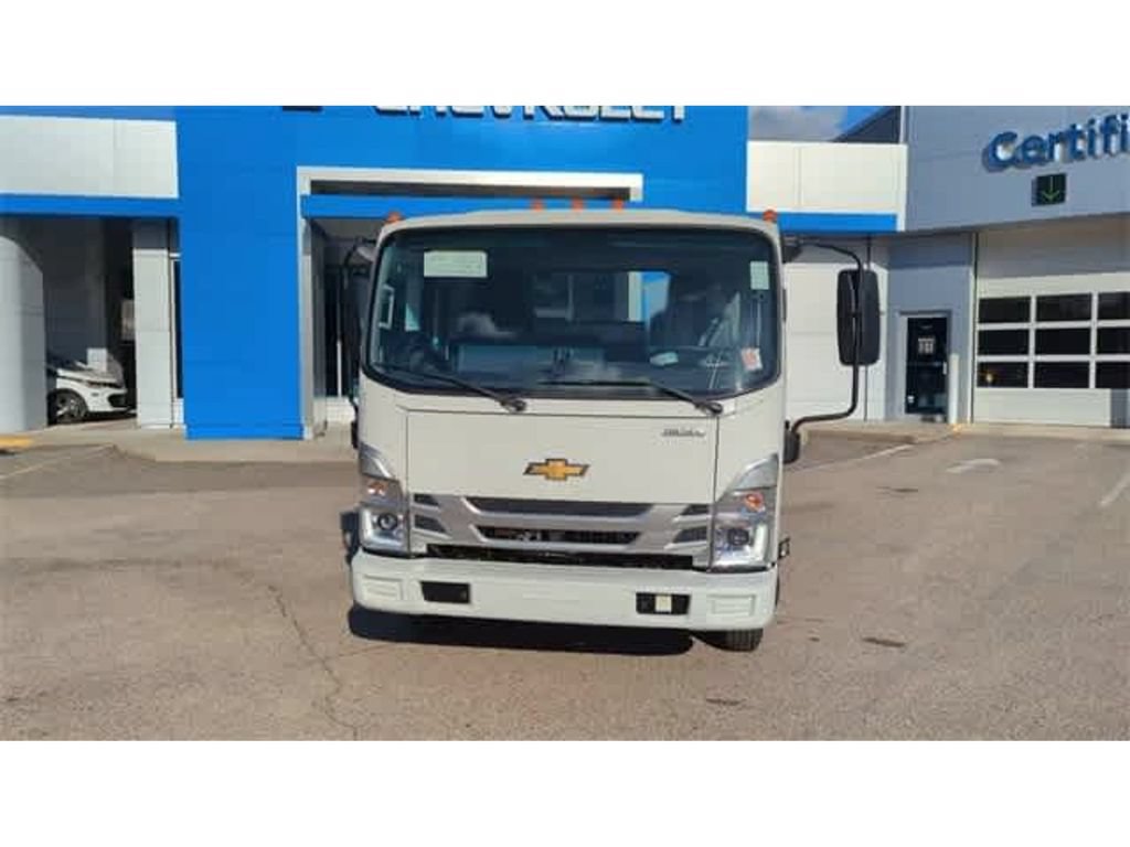 Used 2024 Chevrolet Low Cab Forward 4500 XD RWD image 33