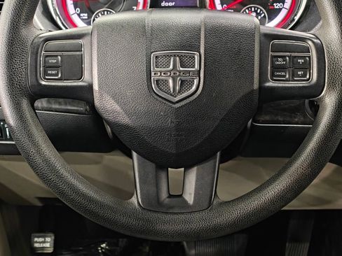 Used 2012 Dodge Grand Caravan SXT FWD image 5