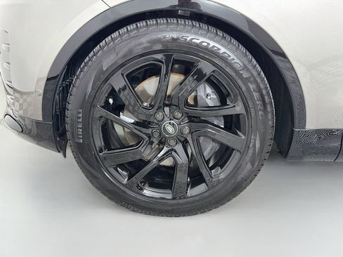 Certified 2025 Land Rover Discovery Dynamic SE AWD/4WD image 34