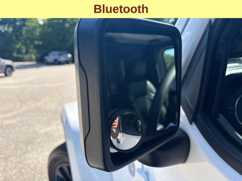 Used 2023 Jeep Wrangler Unlimited Sahara AWD/4WD image 7