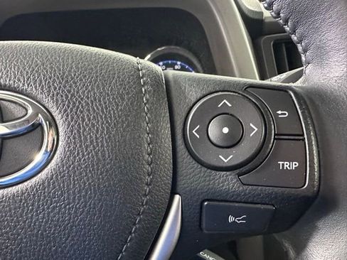 Used 2016 Toyota RAV4 Limited AWD/4WD image 25