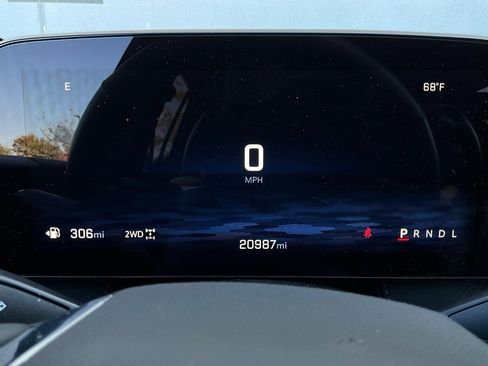 Used 2025 Chevrolet Equinox LT image 36