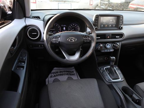 Used 2021 Hyundai Kona SE AWD/4WD image 13