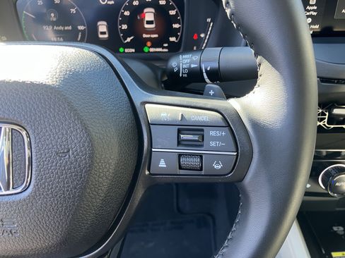 Certified 2025 Honda Accord EX-L image 22