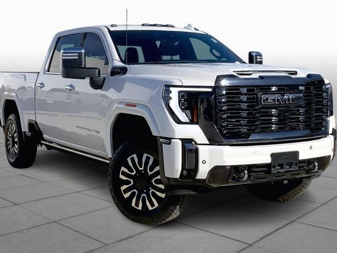 Used 2024 GMC Sierra 3500 Denali Ultimate image 3