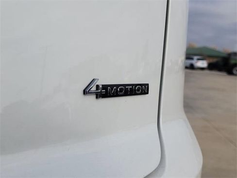 New 2026 Volkswagen Atlas Cross Sport SEL image 4