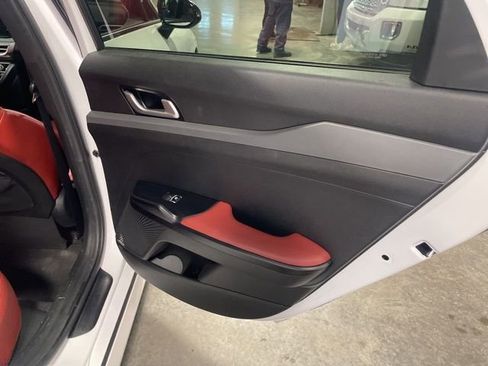 Used 2023 Kia K5 GT-Line image 36