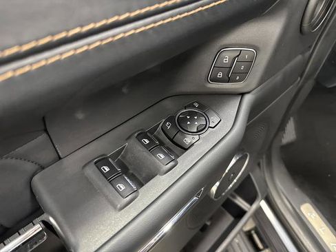 Used 2024 Ford Expedition Max Platinum AWD/4WD image 30