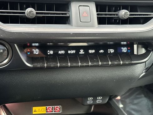 New 2026 Lexus UX 300h AWD image 22