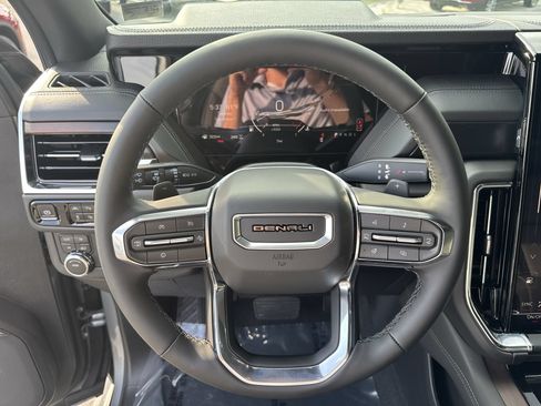 New 2026 GMC Yukon XL Denali w/ Sun & Power Step Package AWD/4WD image 11