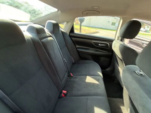 Used 2015 Nissan Altima 2.5 S w/ Power Driver Seat Package FWD image 32